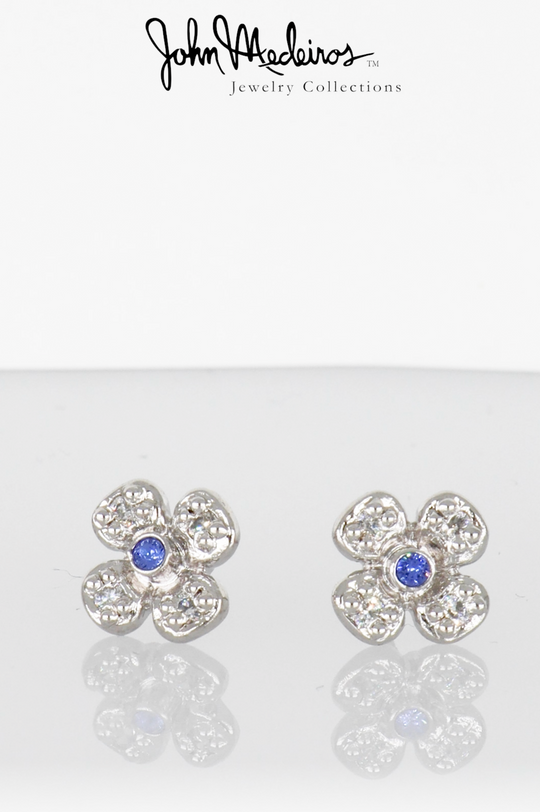 Novelão Collection Collection Multi Stone Flower Stud Earrings