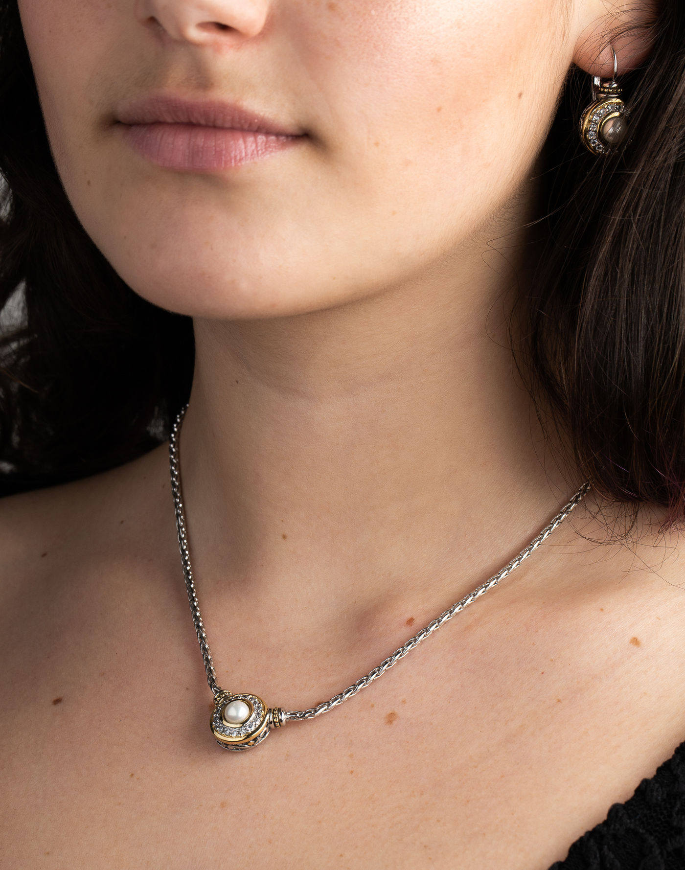 Pérola Collection - Pavé & White Seashell Pearl Necklace